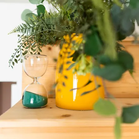 D52 - Businessapartment --- 2 Minuten Vom Flughafen Entfernt *