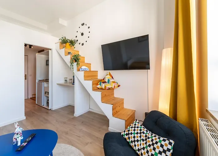 D52 - Businessapartment --- 2 Minuten Vom Flughafen Entfernt Διαμέρισμα