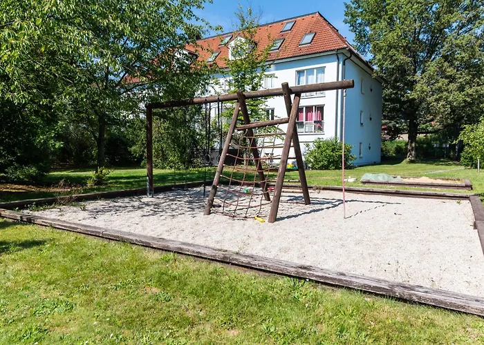 D52 - Businessapartment --- 2 Minuten Vom Flughafen Entfernt