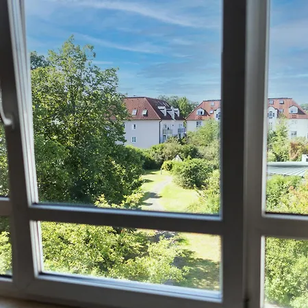 D52 - Businessapartment --- 2 Minuten Vom Flughafen Entfernt *