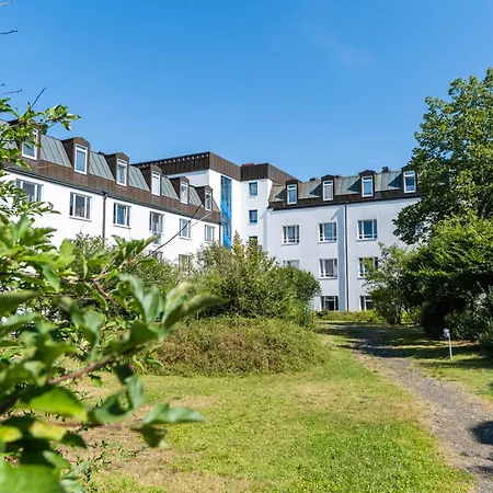 Appartement D52 - Businessapartment --- 2 Minuten Vom Flughafen Entfernt *